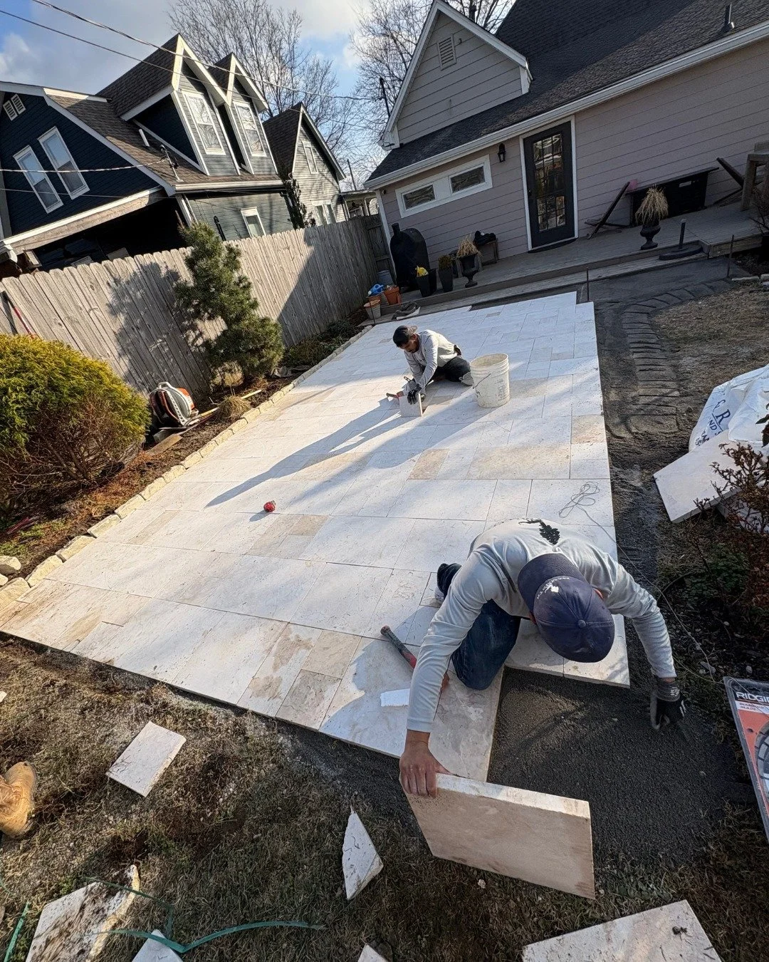 Natural stone isn&rsquo;t forgiving &mdash; and that&rsquo;s exactly why we love working with it.
It forces attention to detail, careful cuts, and a layout that respects the material instead of fighting it.