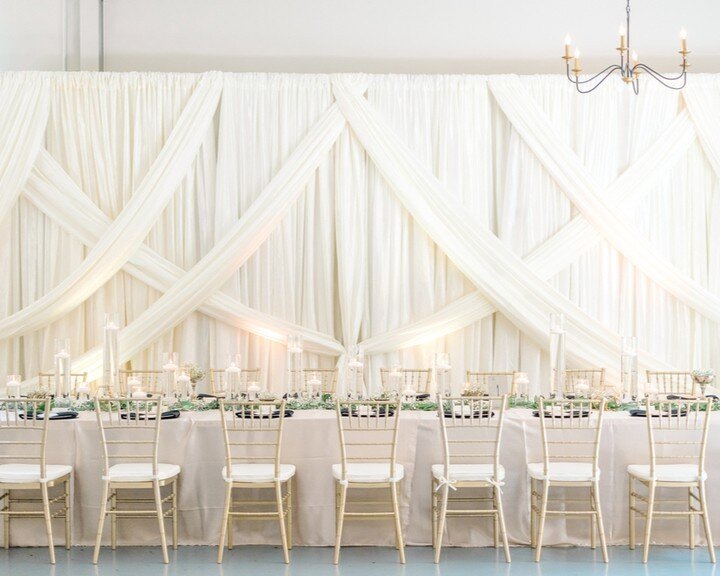 When the draping is perfection... ​​​​​​​​​When we say you can make The Collector's Room your own, we mean it!

Photography: @caseyhphotos 

#thecollectorsroomclt #clt #charlottenc #charlotteweddingvenues #cltevents #southend #weddings #cltweddings #
