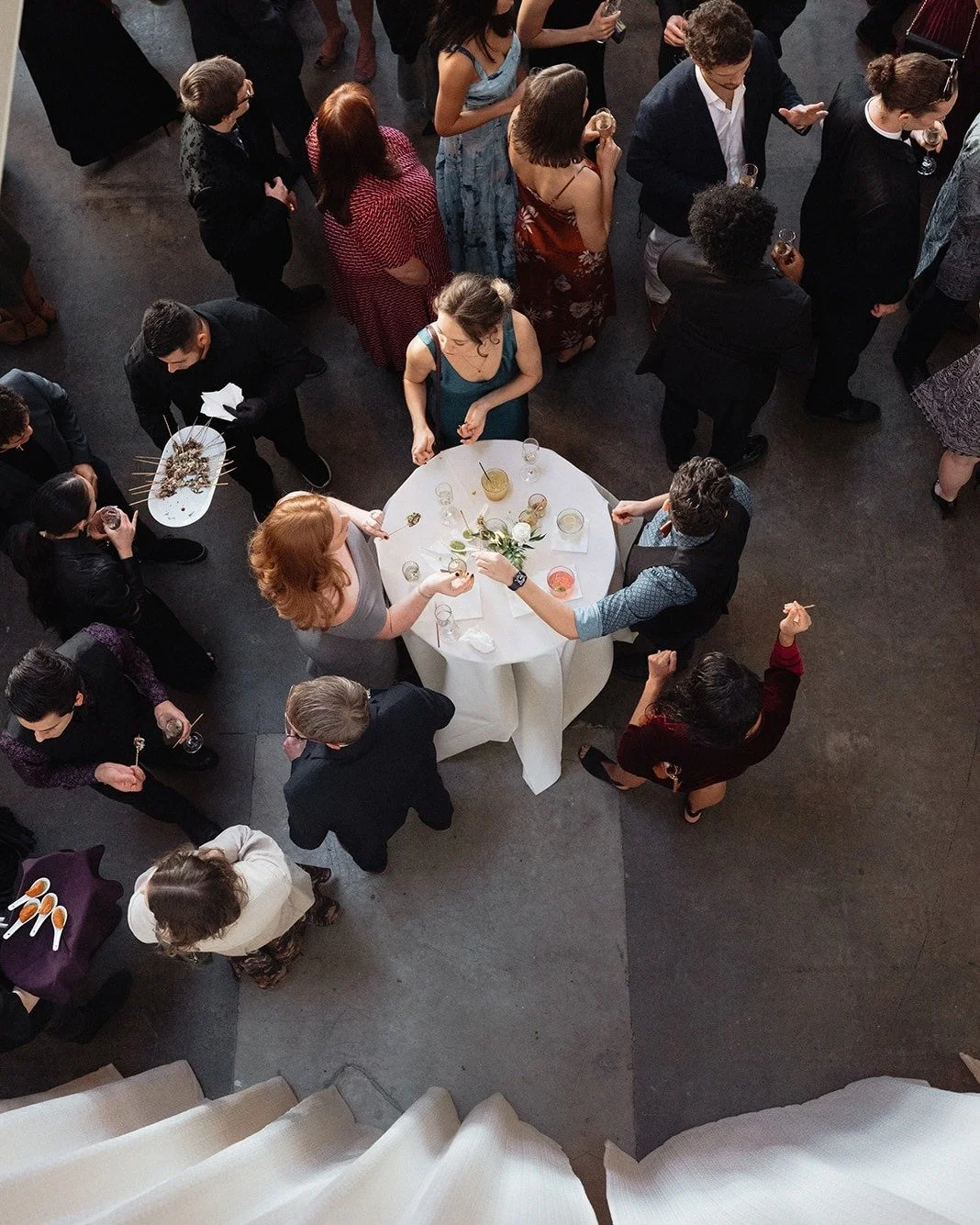 Cocktail hour views from above 🍸 || With two levels, The Collector's Room offers multiple locations for ceremony, reception, and cocktail hour. Schedule a tour with us today to learn more!

Photo: @ashleyricciphotography