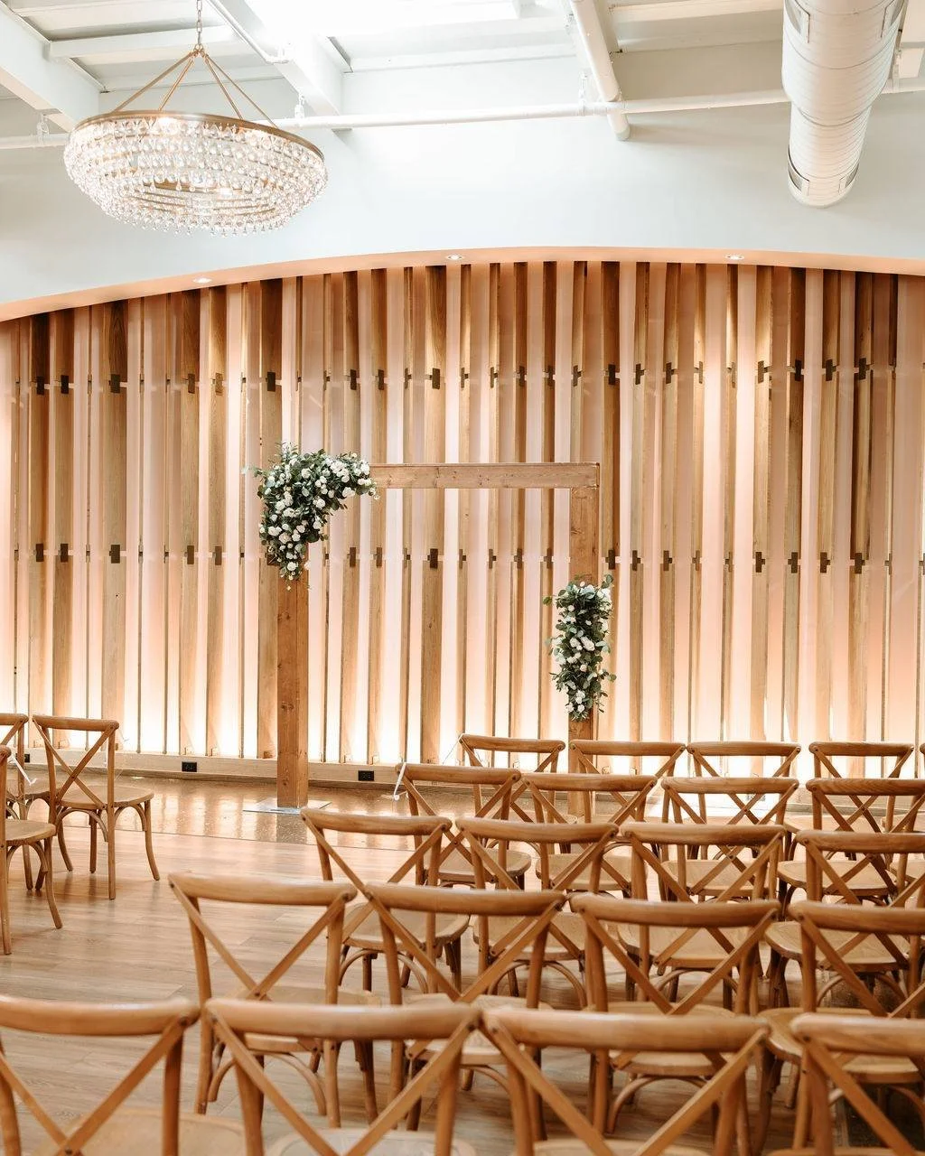 Where forever begins🤍 || Our feature wall is the perfect backdrop for an indoor wedding ceremony. P.S the arbor and chairs are included!
Photography: @christianreyesphoto
Planner: @cceweddings
Florist: @sbblooms