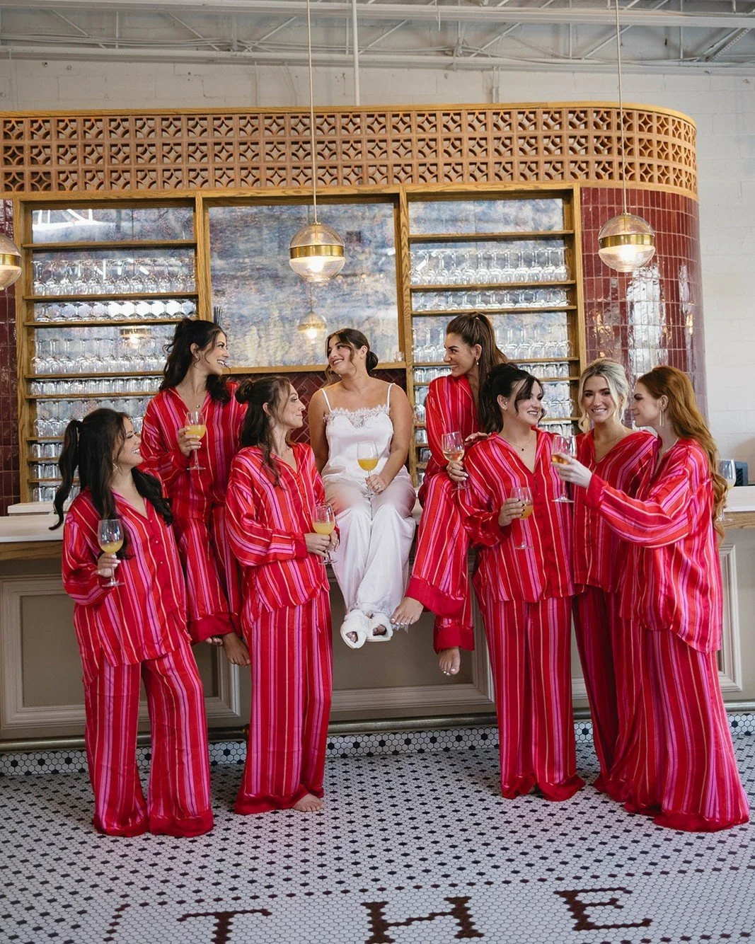 Cherish those morning moments with the girls 🤍 || Our suites are the perfect setting to get ready in style.
Photographer: @thehazelclubphoto
Planner: @arhevents
HMUA: @looklovebabes
Florist: @pinkpetuniaweddings
DJ: @carolinadjpros