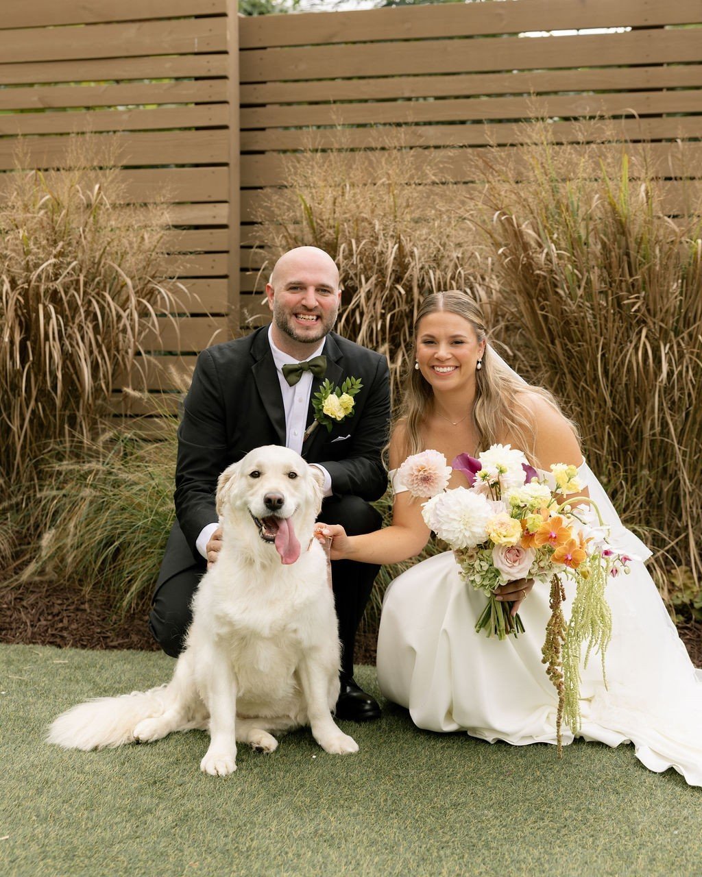 Always the sweetest addition🤍 || Wanting to bring your dog for photos or ceremony? Ask a Beau Monde Expert!

Planning: @leighahaynesweddings
Photography: @gabrielladunlevyphotography
Florals: @viivifloralstudio