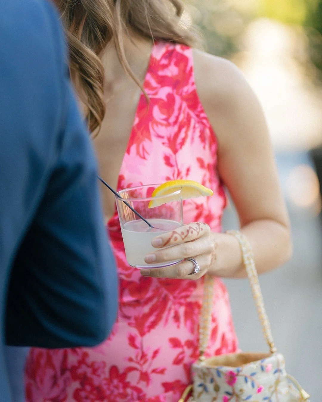 Details that delight🍸 || Learn more about our beverage program curated just for Beau Monde - inquire through our link in bio!

Photography: @simonanthonyphoto
Planner: @plainwithsprinkles
Catering: @cateringbybeaumonde