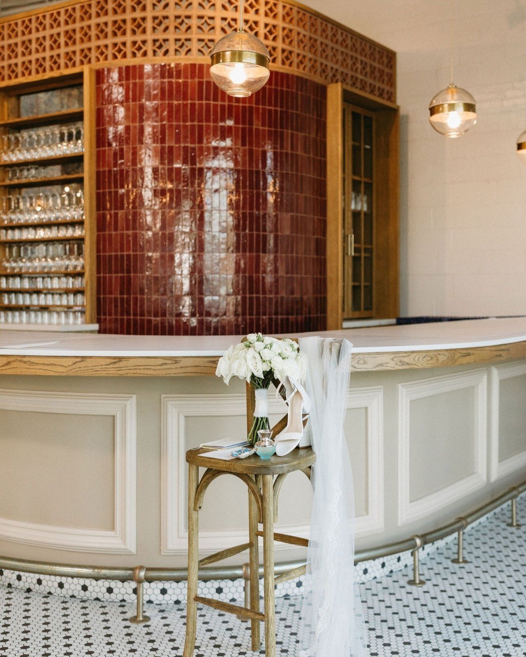 The perfect backdrop for your detail shots✨ || The Ruth by Beau Monde is known as a light filled, airy, and warm venue.

Photography: @blaiseyconklinphotography
Planner: @the_white_rose_co