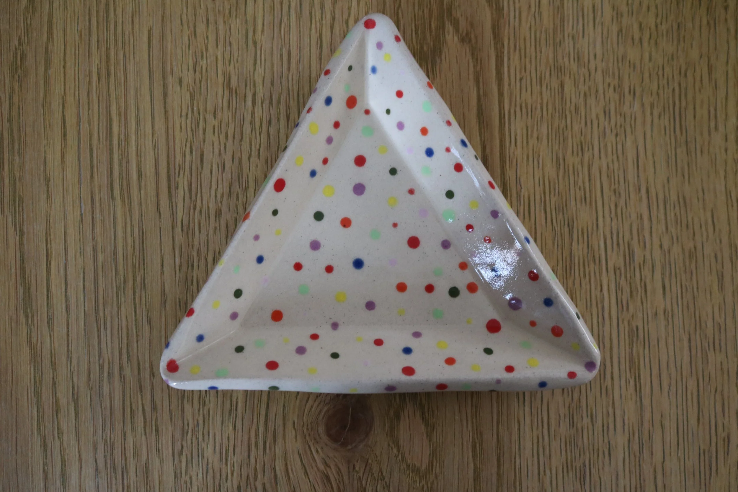 Triangle dotty trinket dish