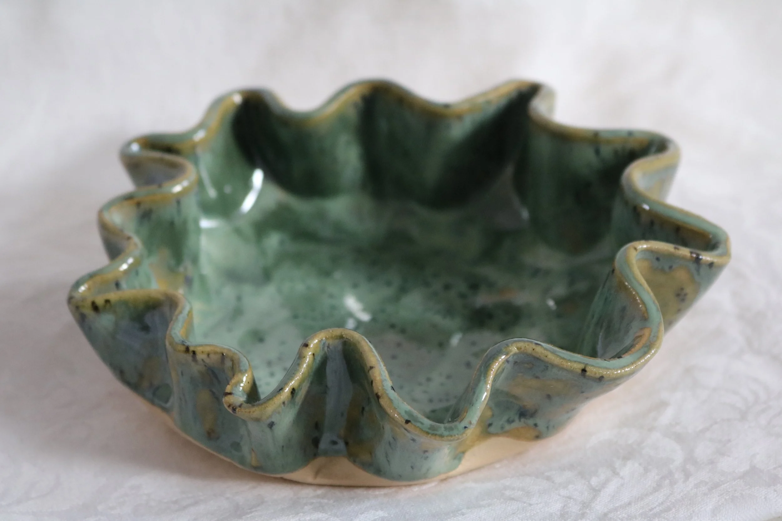 Green patterned wiggle bowl