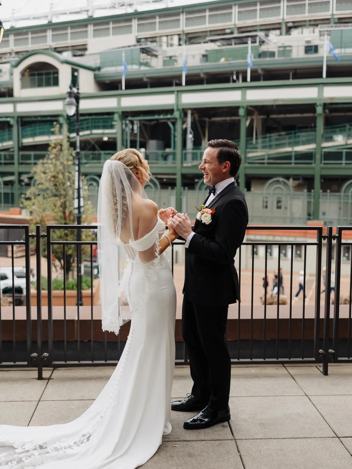 Name a more iconic spot for your first look!! @officialwrigleyfield