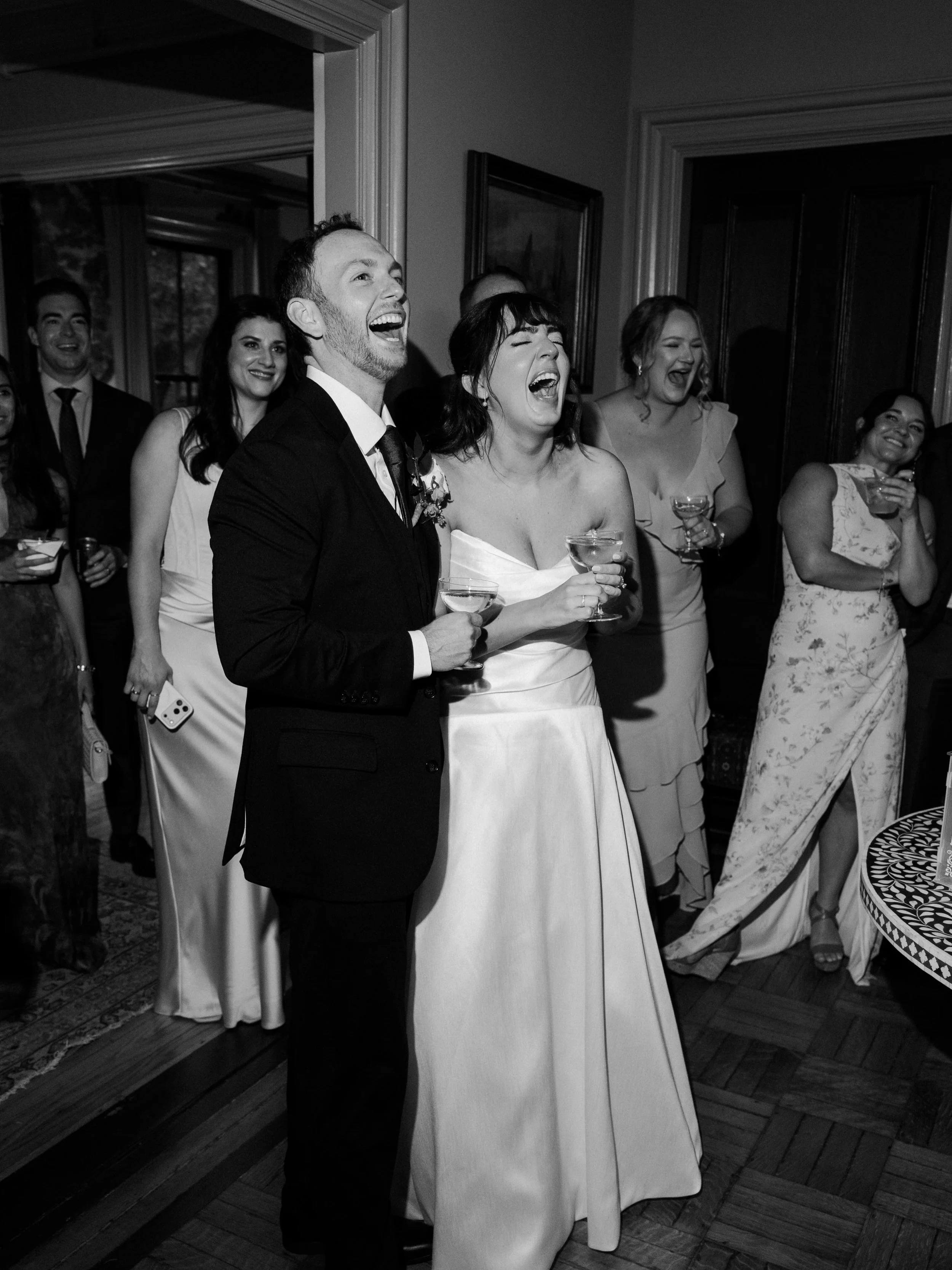Such a sweet and fun one to photograph! 🥹

@theroycenewport @thewanderingpour @lizomalleymakeup @danamarie_weddings