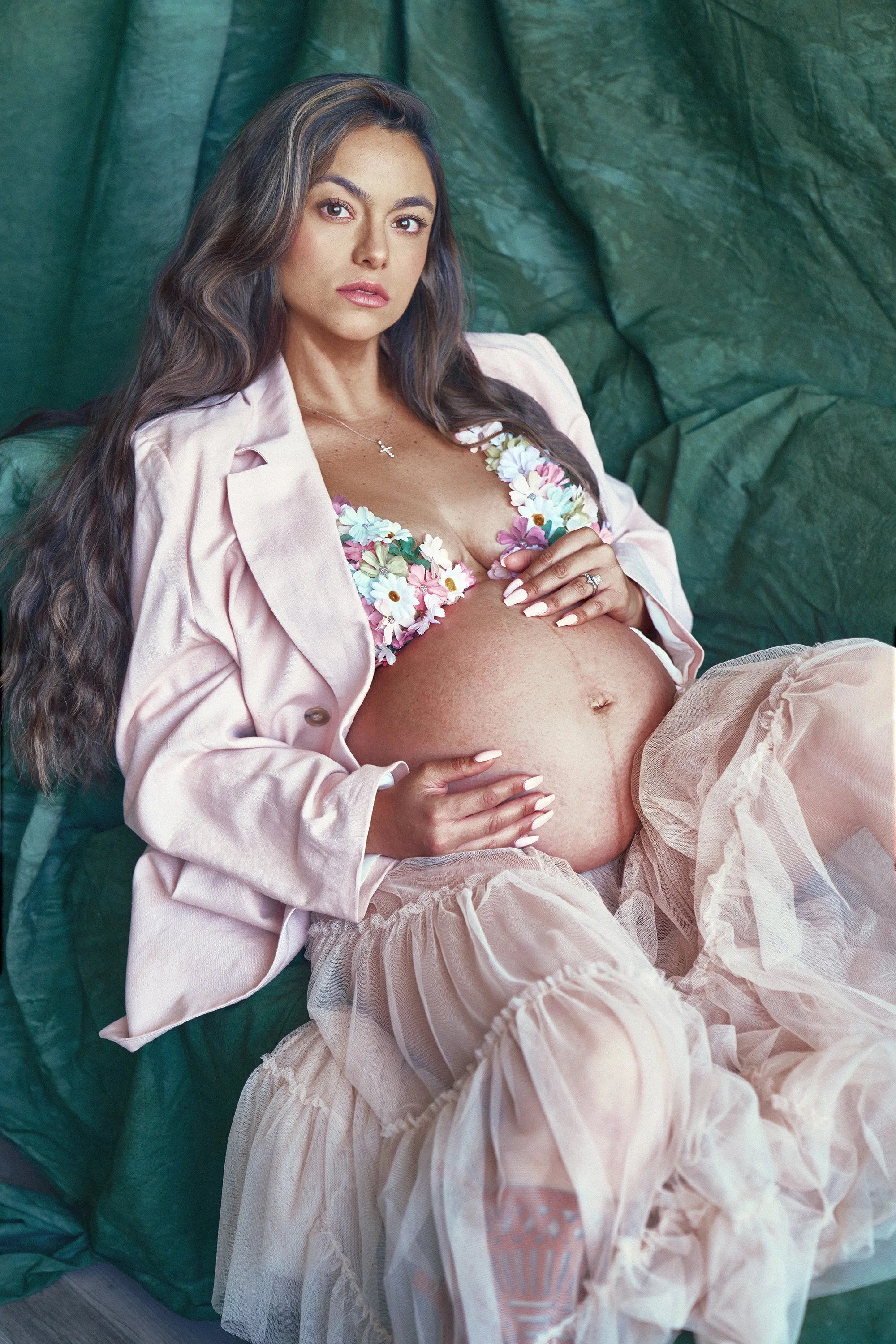 SML_LVL-STUDIO-maternity_07121- copy 2.jpg