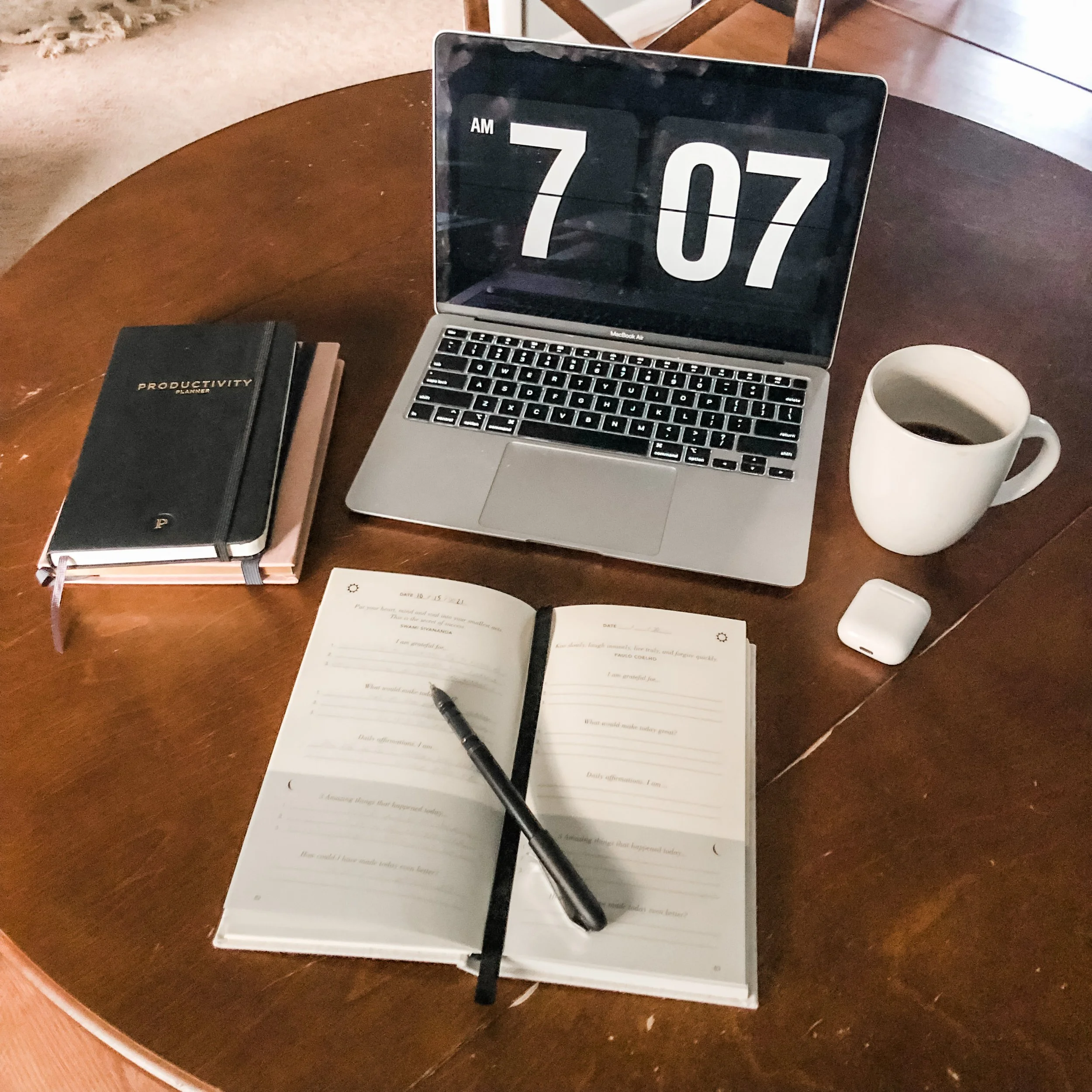 Week 8: Cultivating a Minimalist Life Year-round