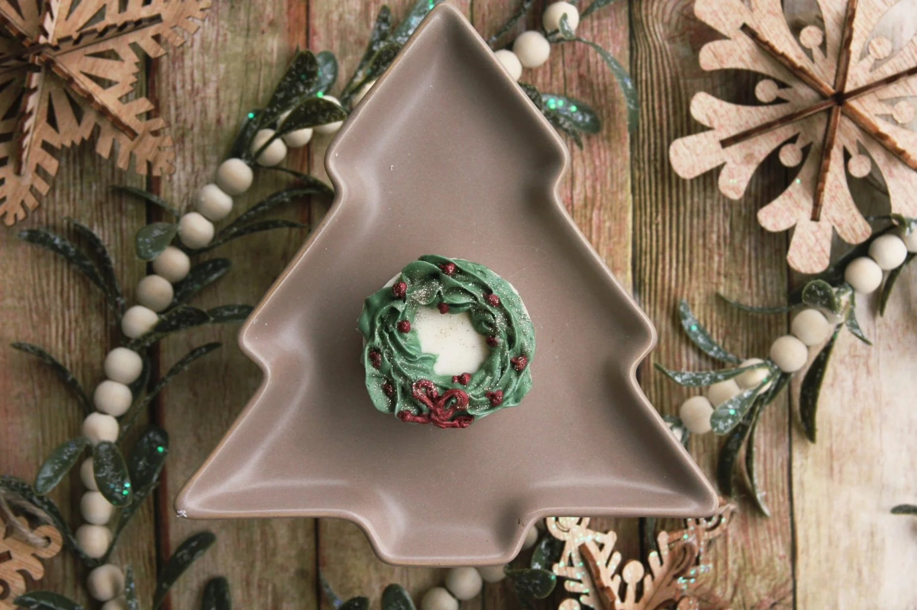 Holiday Welcome Wreath