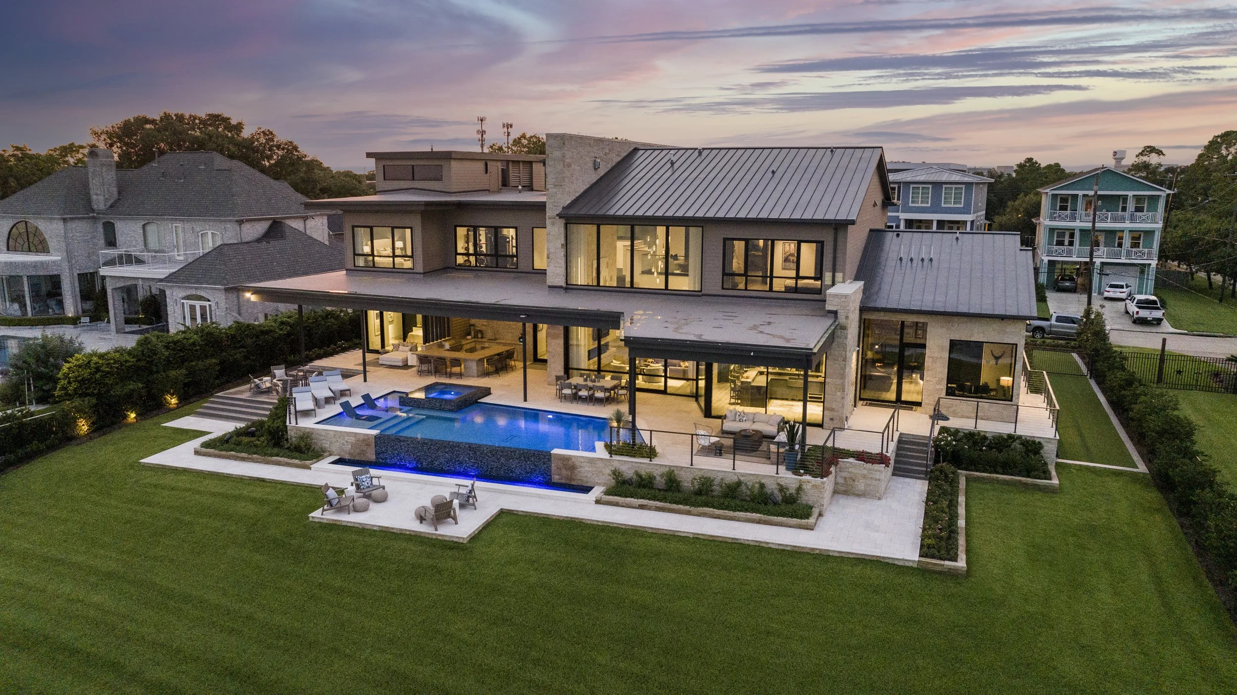 Uncompromising quality. Exceptional service. Extraordinary homes. 
