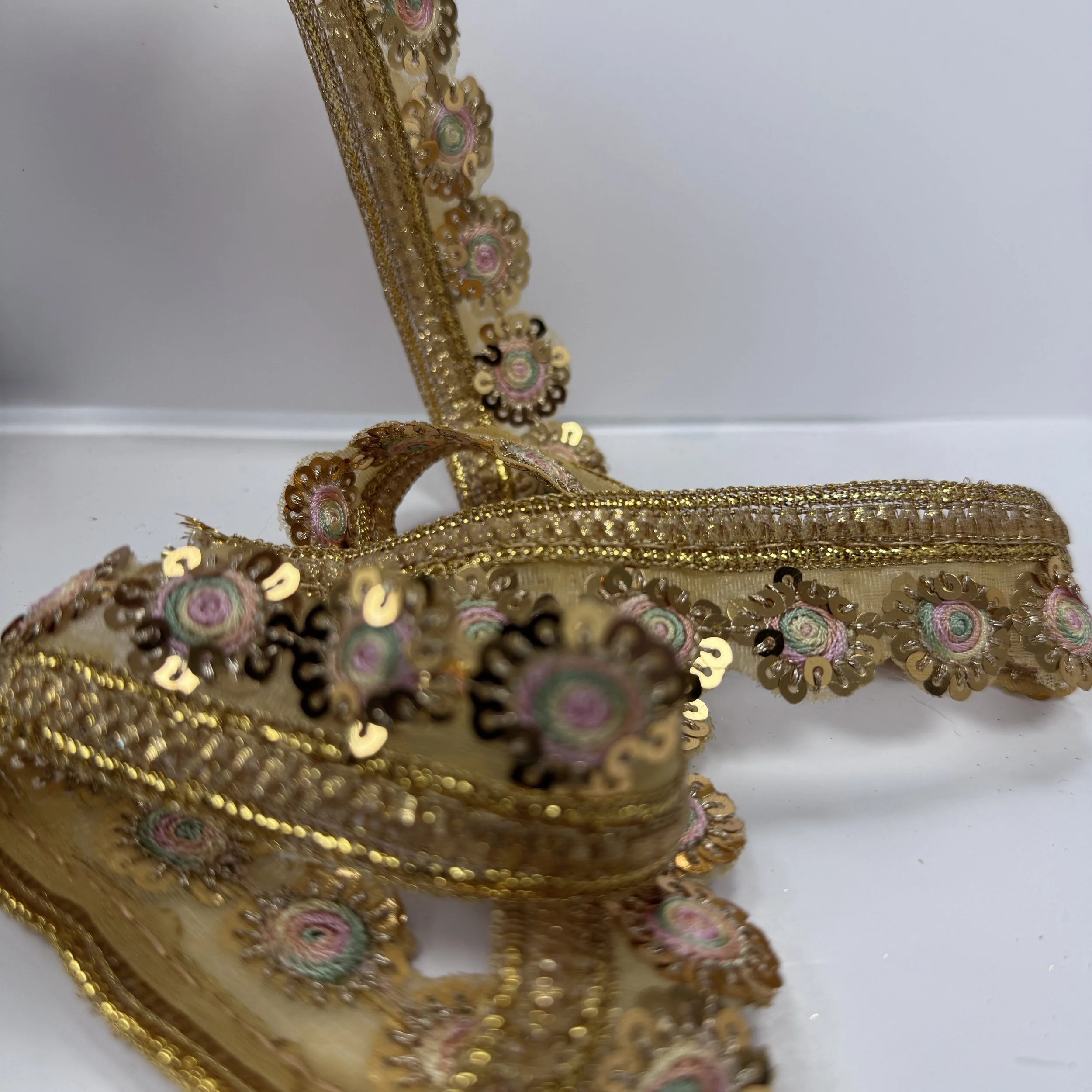 RAINBOW - EMB 1-PASTEL MULTICOLOUR GOLD  (1).JPG