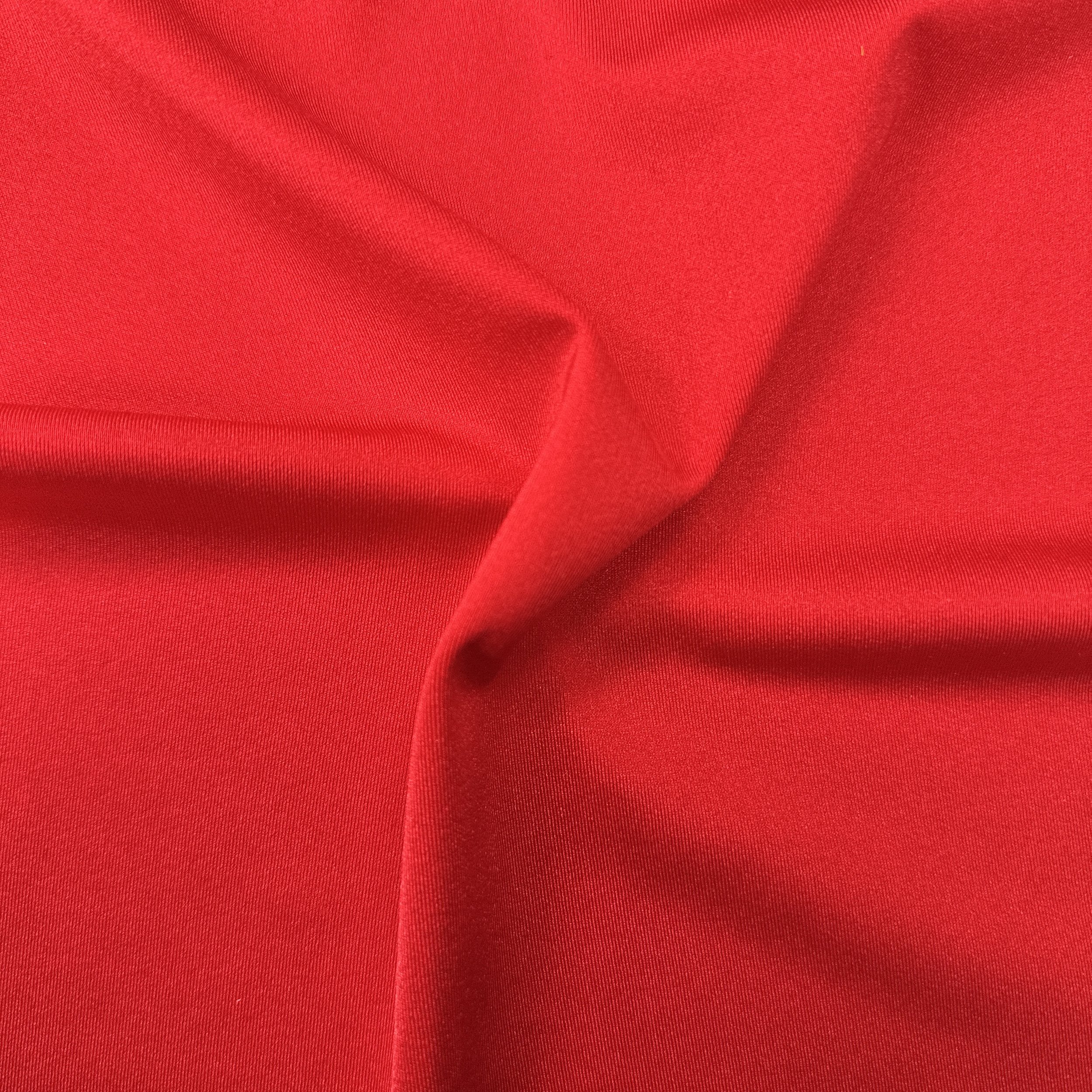 UC-CLR-018 - RED.JPG