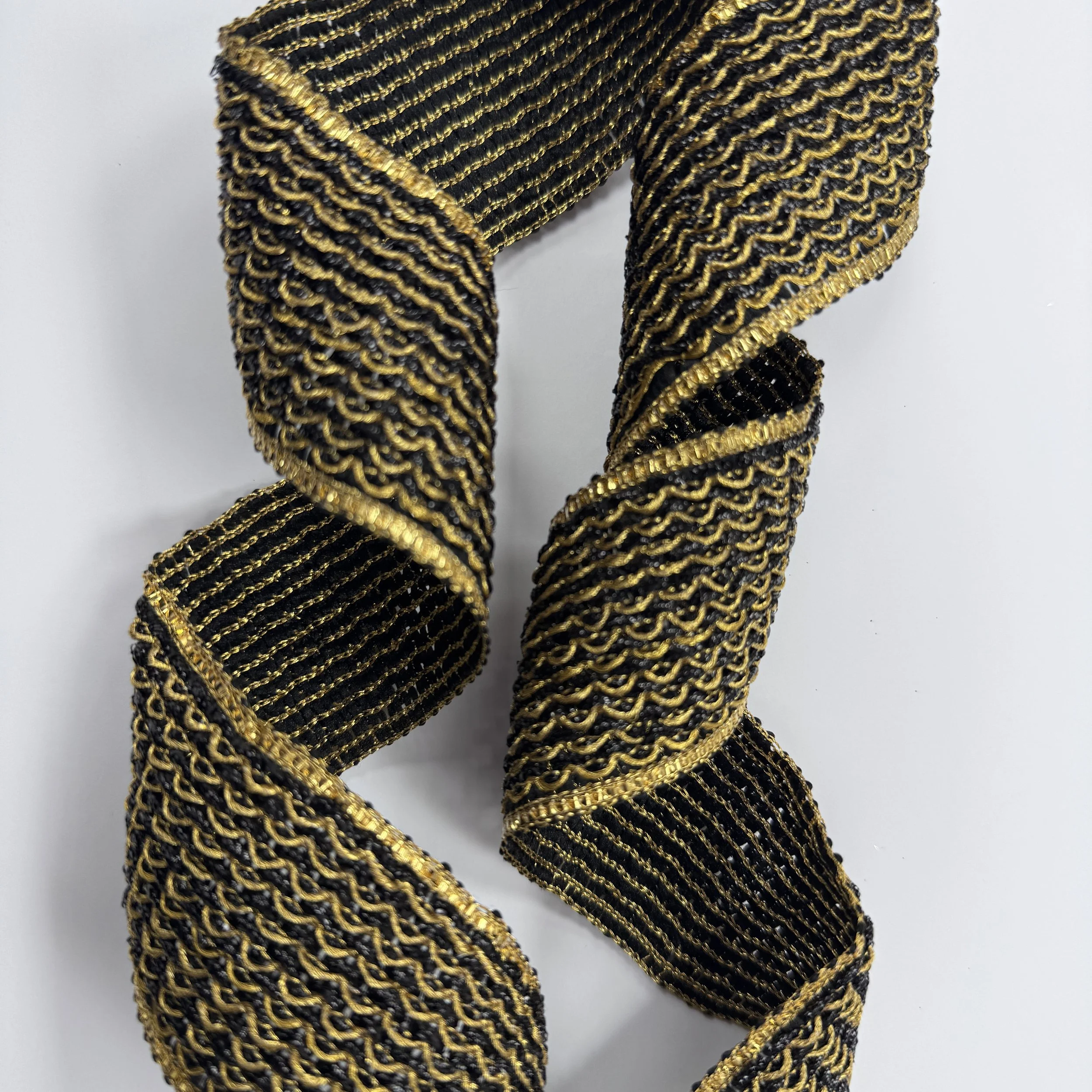 UC-LT-5914 - black & gold (6).JPG