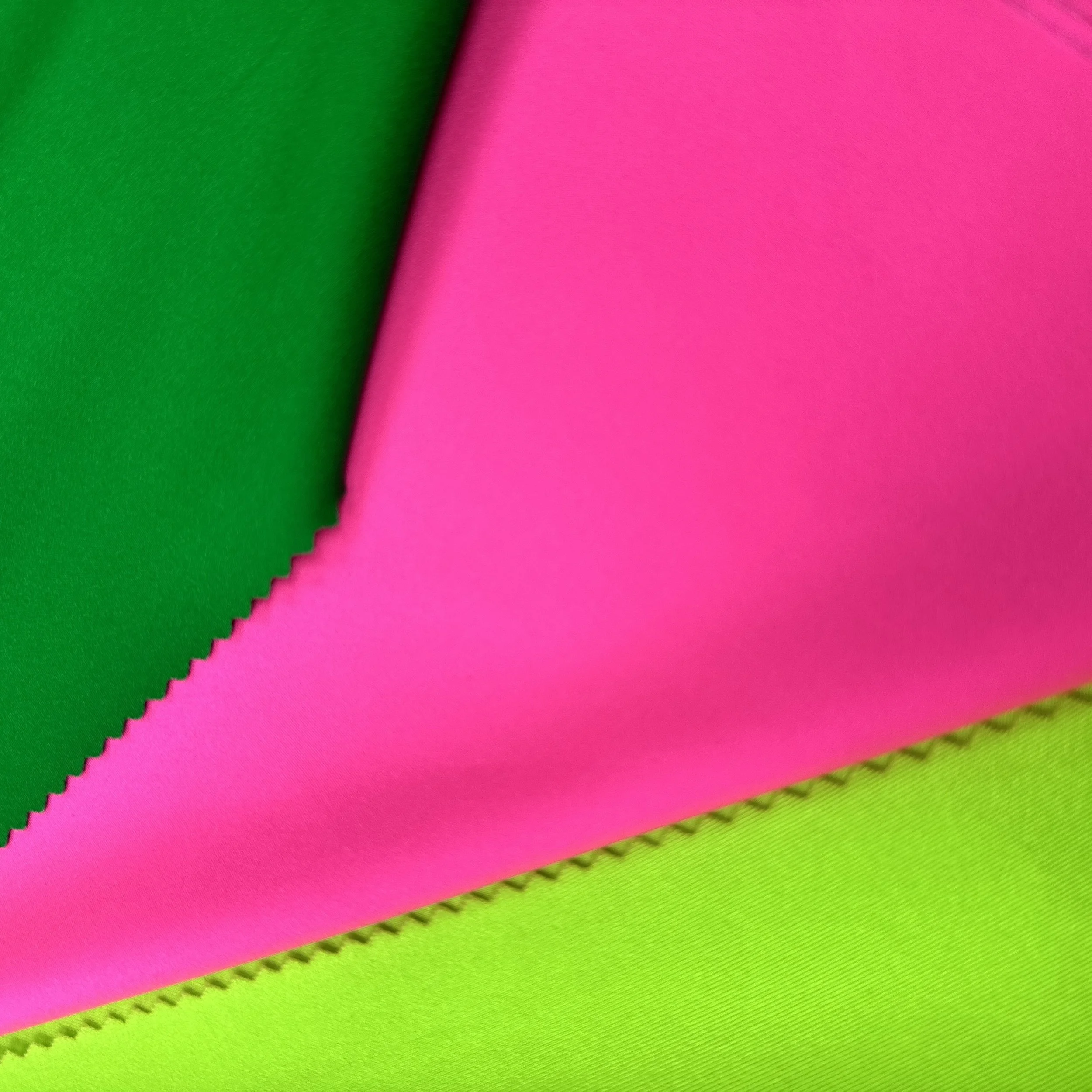 UC-CLR-018 - 6 COLOURS (5).JPG