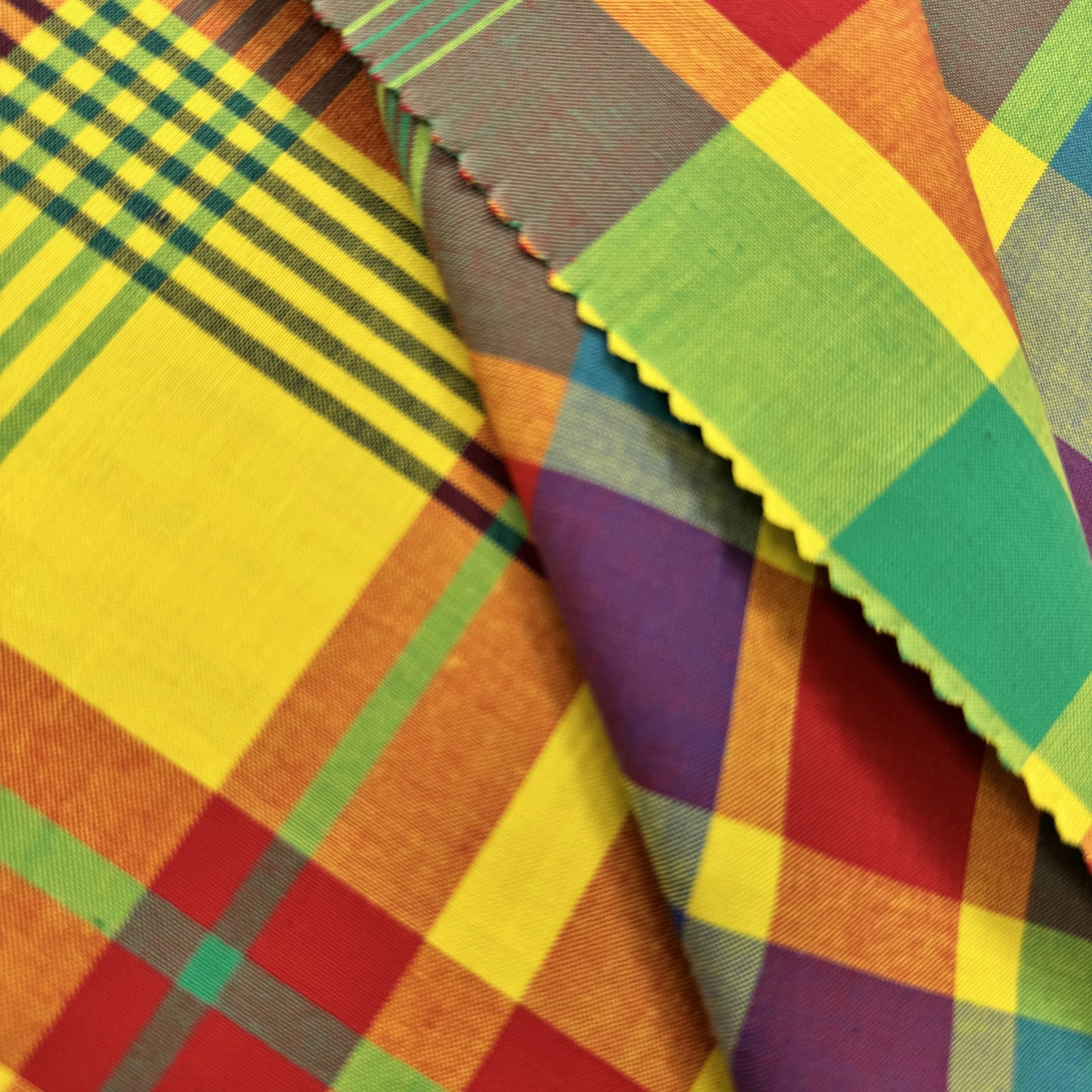 UC 5934 - DISPLAY.JPG