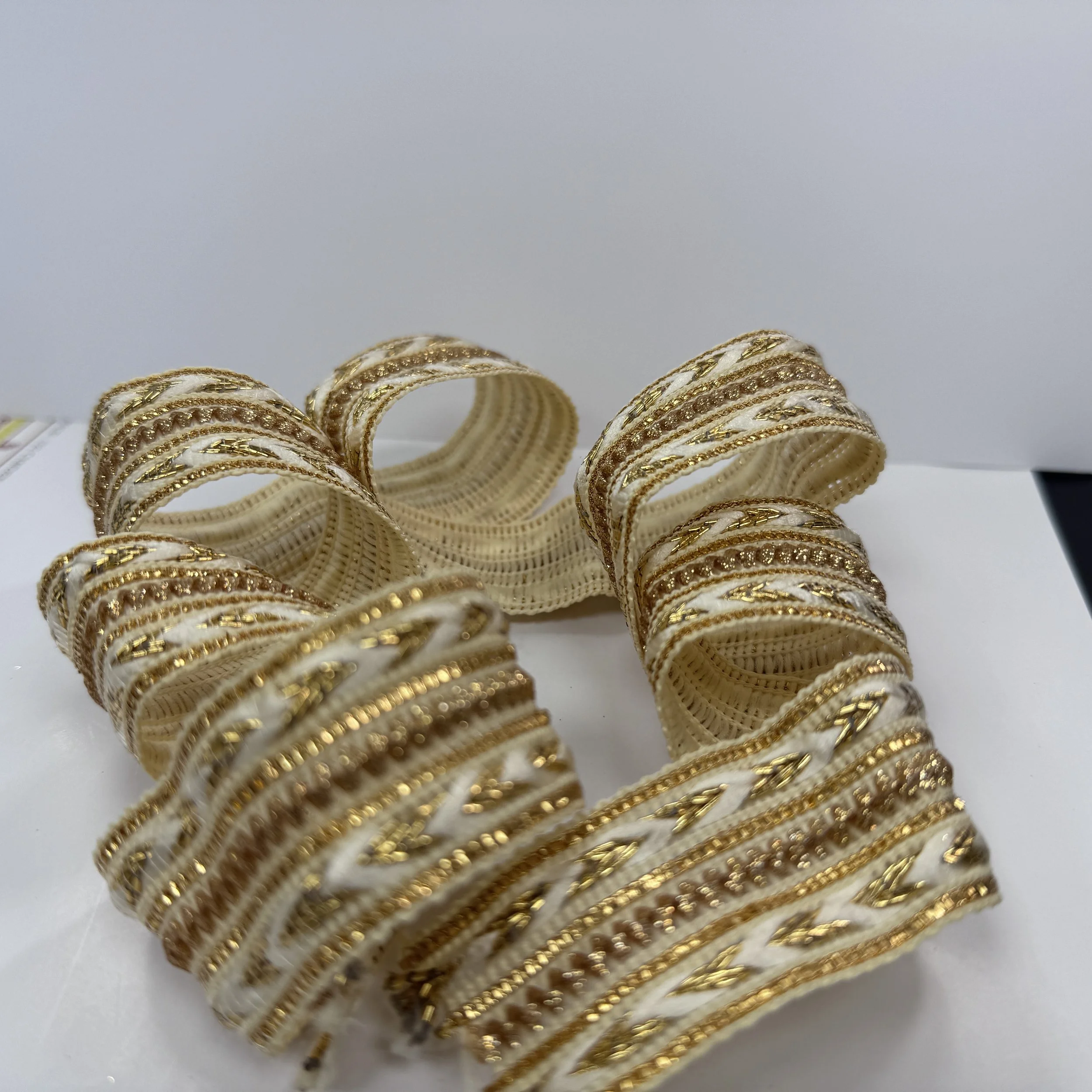 D#3651 - CREAM GOLDEN (1).JPG