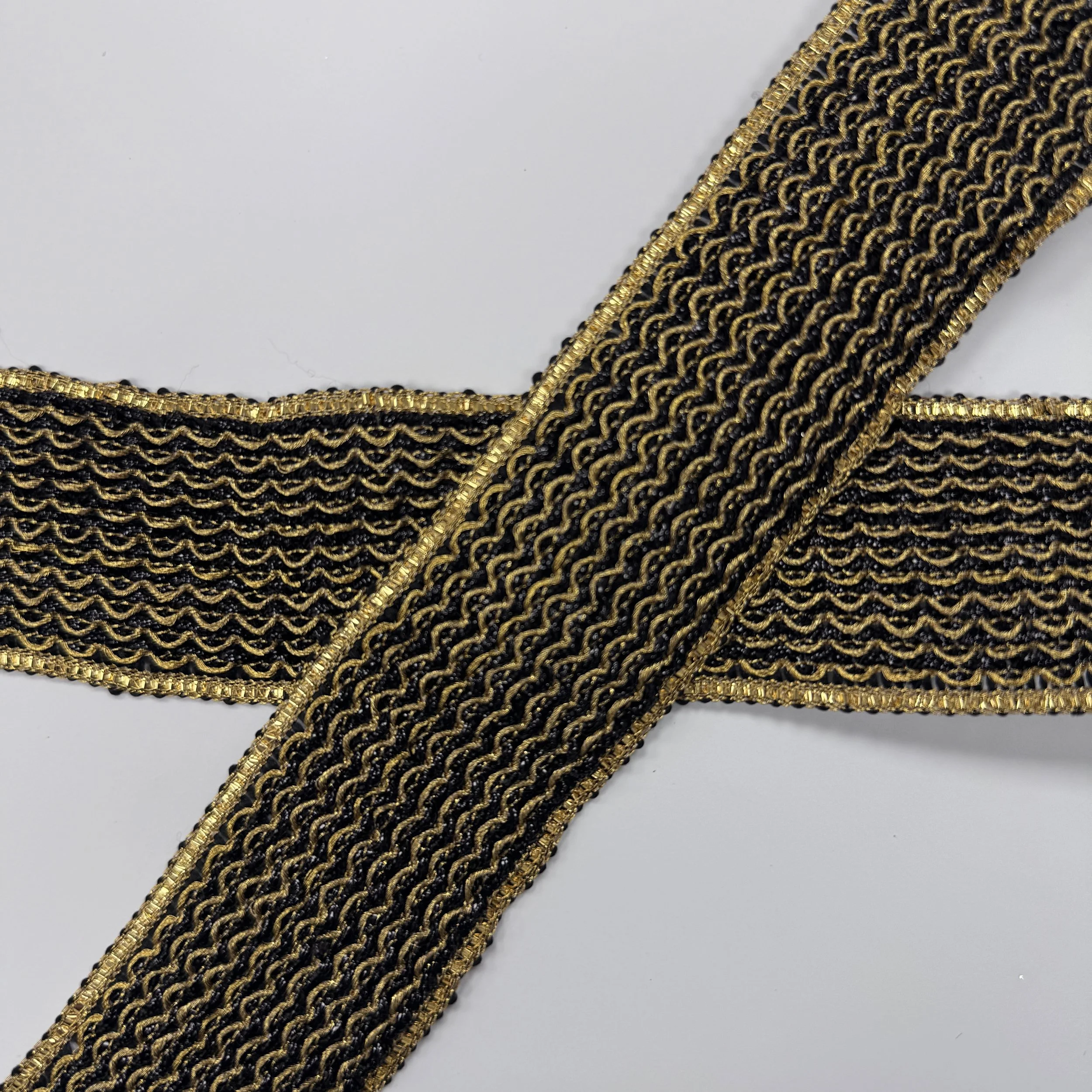 UC-LT-5914 - black & gold (5).JPG