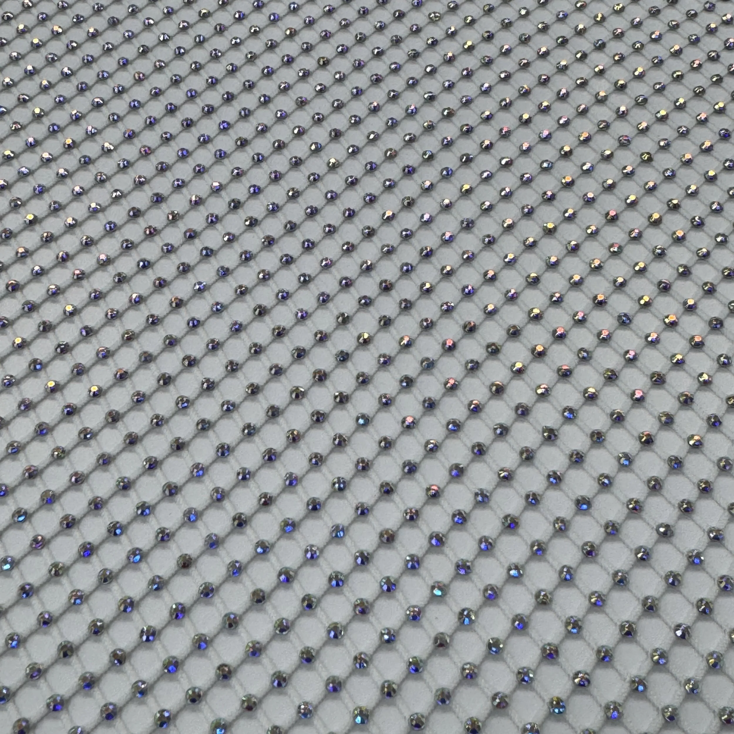 UC 5673 A - C#1 - WHITE MULTICOLOURED STONE (4).JPG