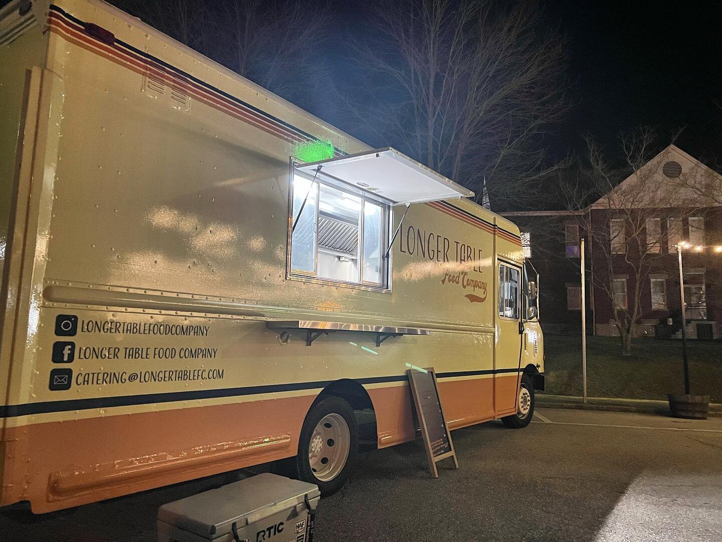 ⭐️morehead folks⭐️ 
We are coming at you tomorrow night with a PASTA NIGHT! Don&rsquo;t miss it!! 
Come find us at @sawstonebrewingco from 6-8ish. We can&rsquo;t wait to see your friendly faces and have a beautiful warm evening! 

⬇️Tomorrow&rsquo;s 
