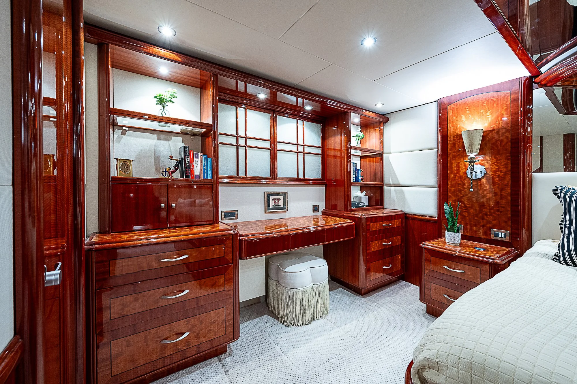 80_lazzara_finally_master_stateroom_7.jpg