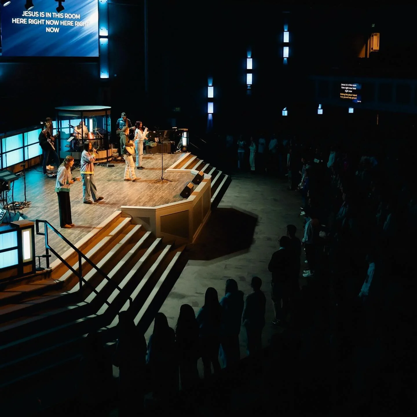 COLLECTIVE TONIGHT!
Join us @7pm
3333 Dave Ward Dr