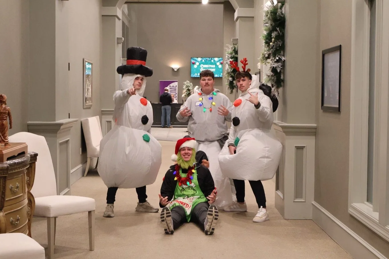 happy finals! it&rsquo;s almost Christmas! Study Night tonight up at Central Baptist!

CEREAL BAR! 🥣 come thru for some finals luck(y charms) and fuel up for the week! 

3333 Dave Ward Drive | 6-9 PM