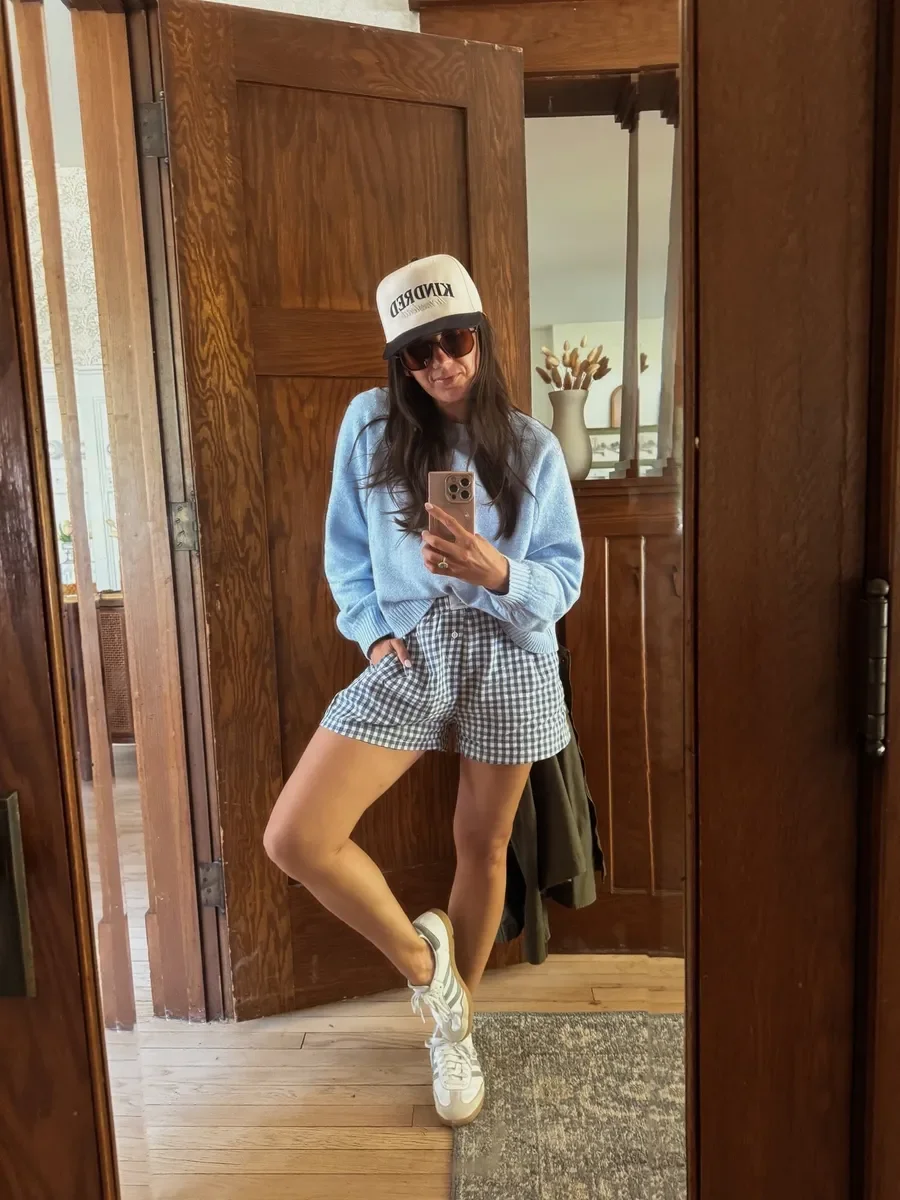 Coastal Blue Casual Layers for Spring &amp; Summer: Effortless Outfit Ideas for a Relaxed, Lived-In Style