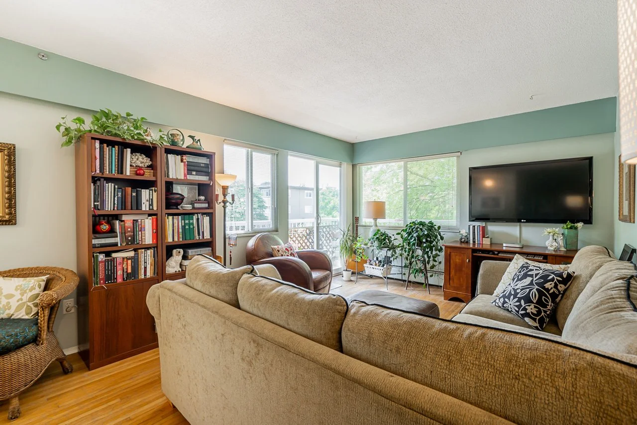 342 N Garden Drive Vancouver-13.jpg