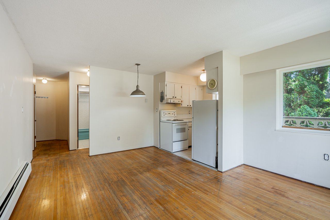 342 N Garden Drive Vancouver-26.jpg