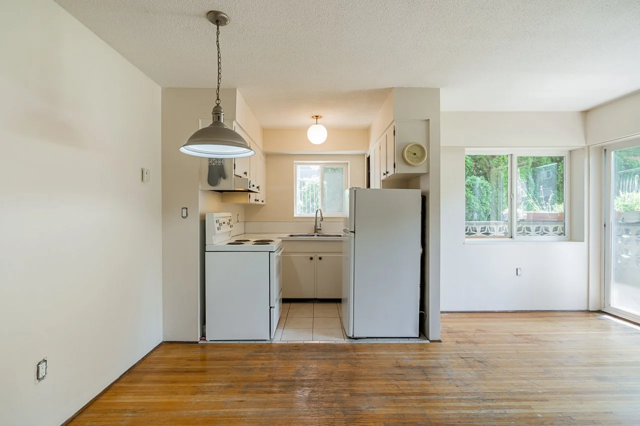 342 N Garden Drive Vancouver-27.jpg