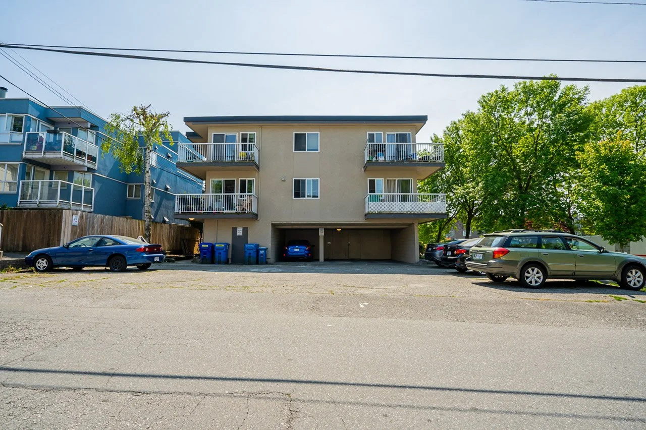 342 N Garden Drive Vancouver-38.jpg