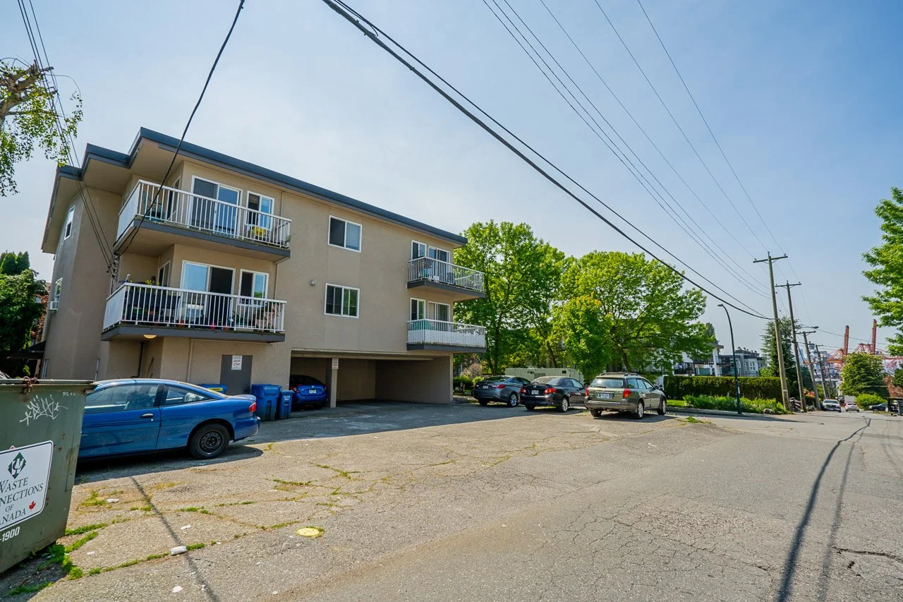 342 N Garden Drive Vancouver-39.jpg