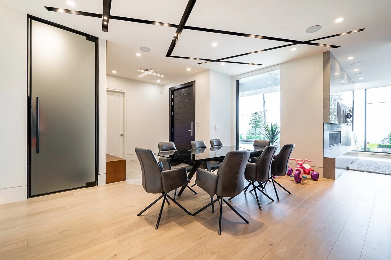 Entrance &amp; Dining Room