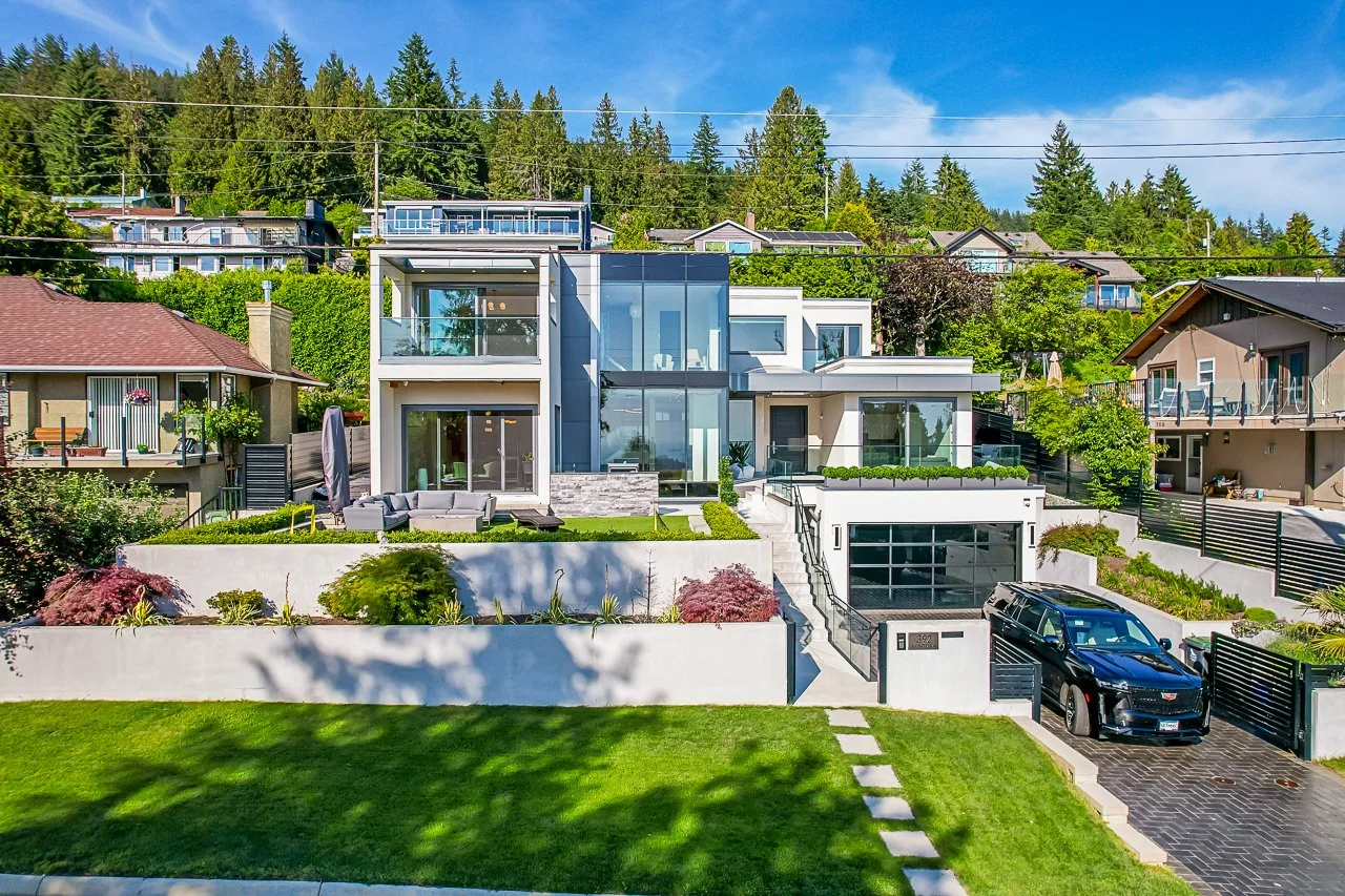 392 Ventura Cres, North Vancouver