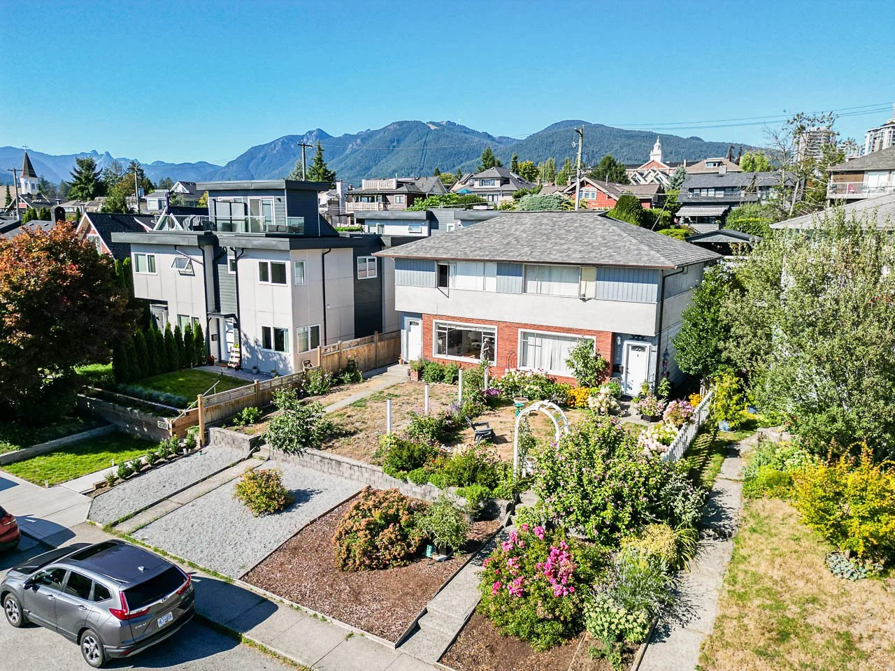 Duplex for sale in North Vancouver. Duplex/triplex redevelopment lot in Lower Lonsdale.