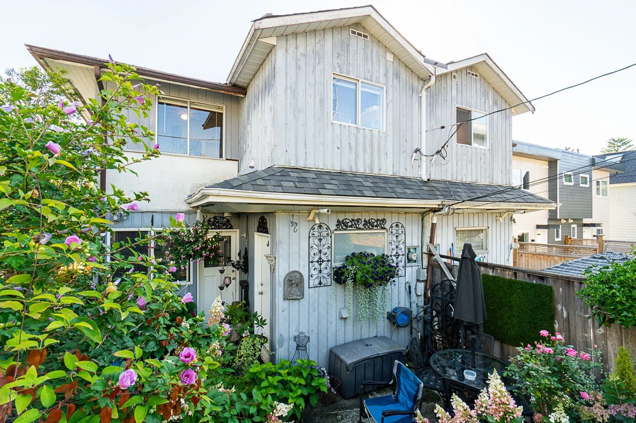 226 5th Street West North Vancouver-30.jpg