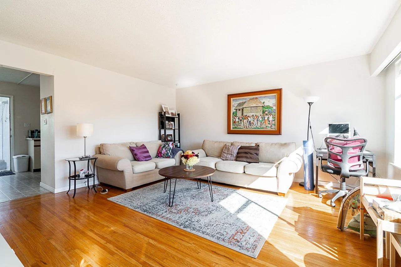 228 5th Street West North Vancouver-5.jpg