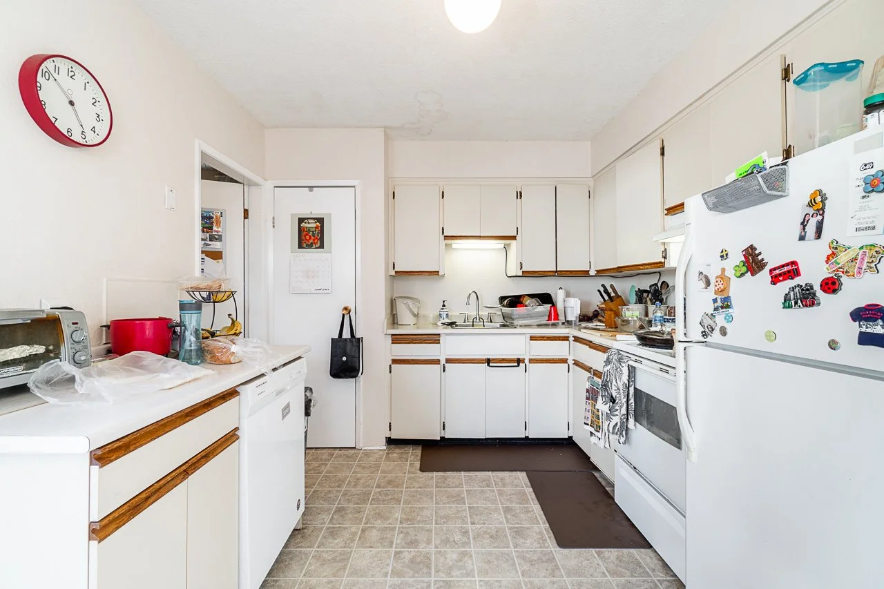 228 5th Street West North Vancouver-10.jpg