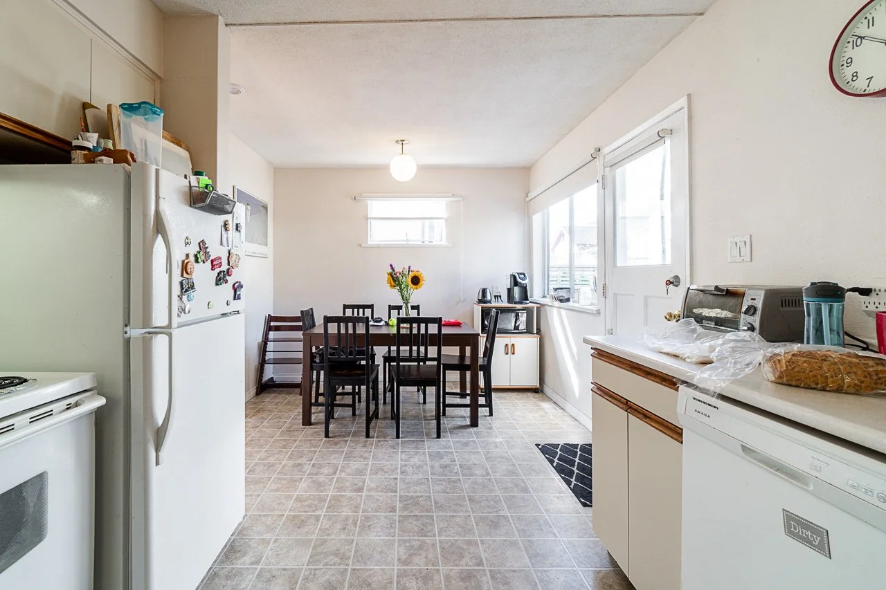 228 5th Street West North Vancouver-15.jpg