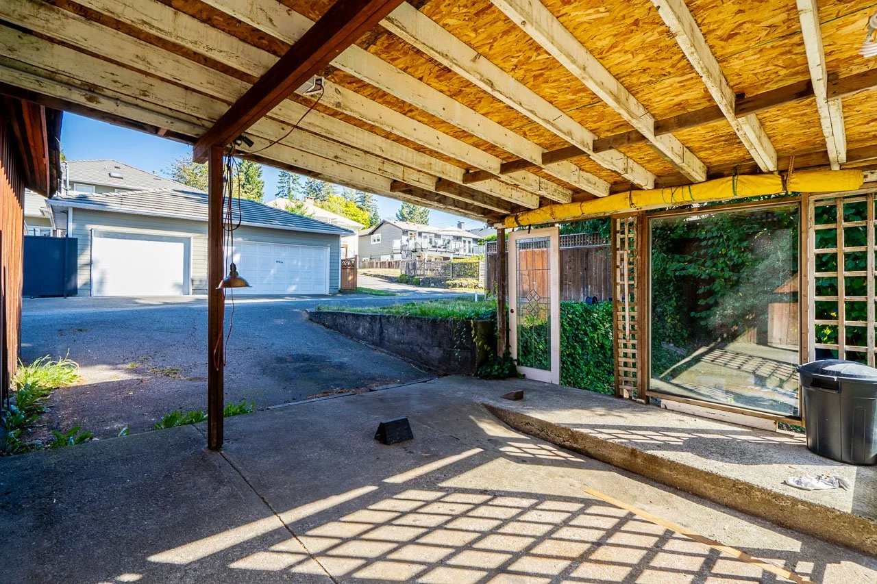 618 4th East Street North Vancouver-11.jpg