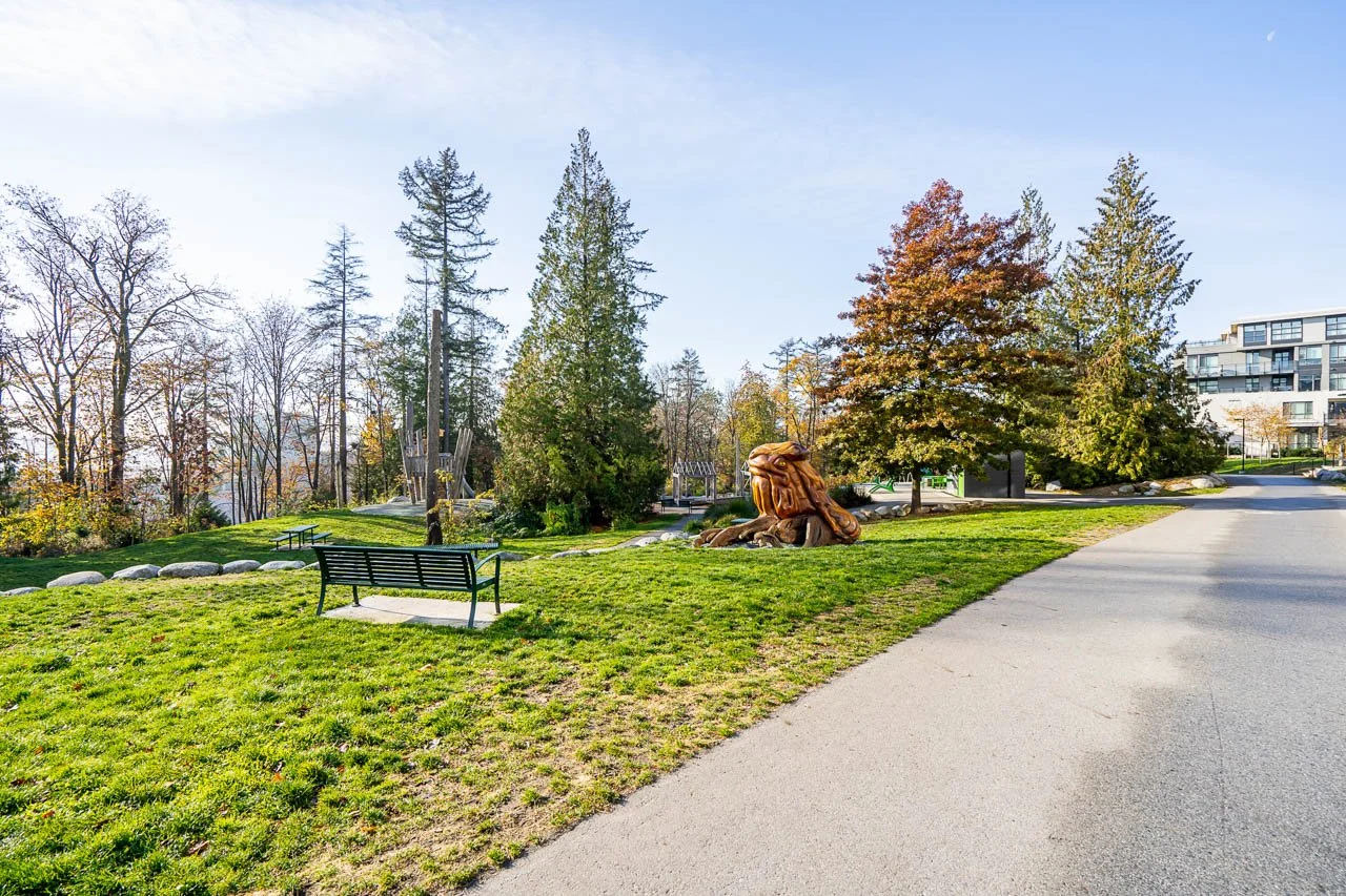 618 4th East Street North Vancouver-37.jpg