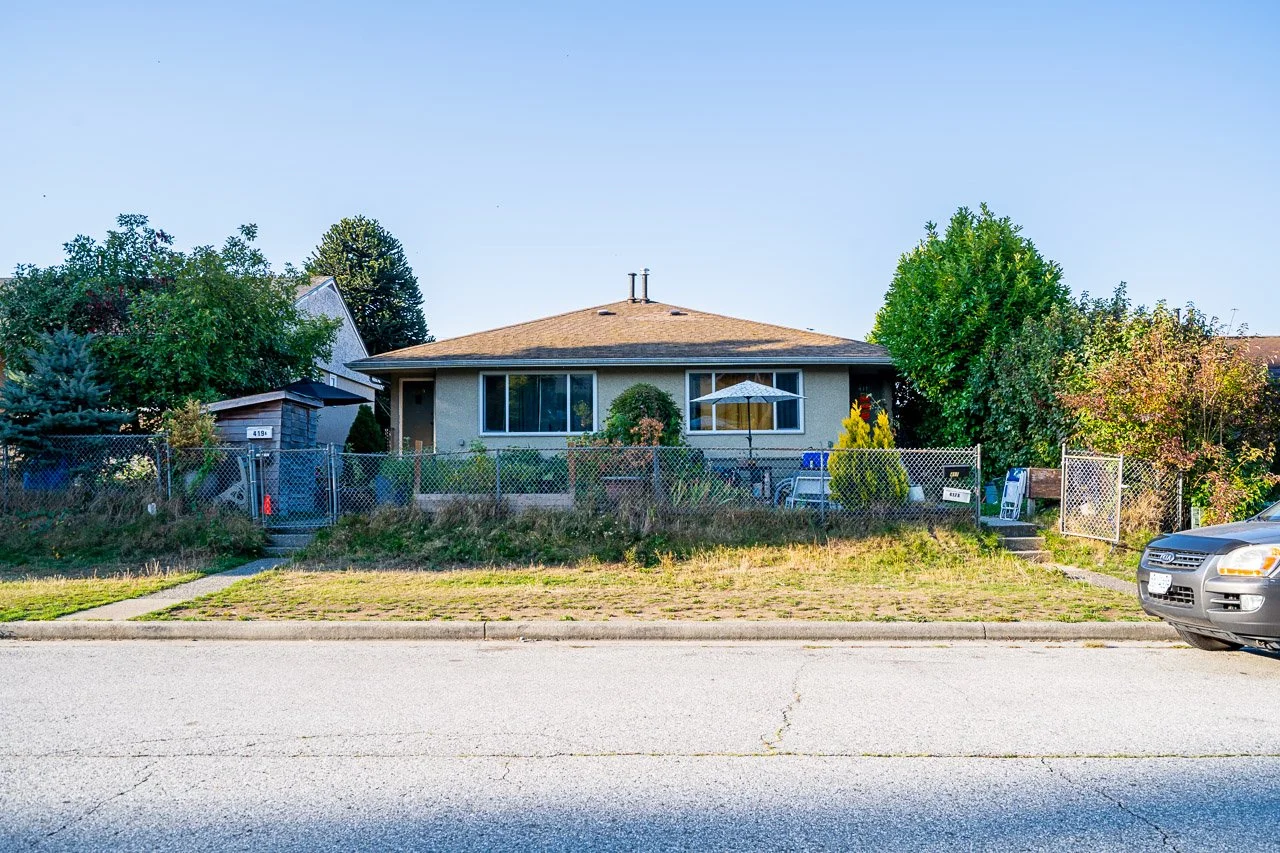 417 1st Street North Vancouver-1.jpg