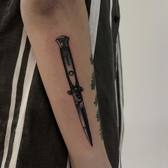 Dagger knife tattoo