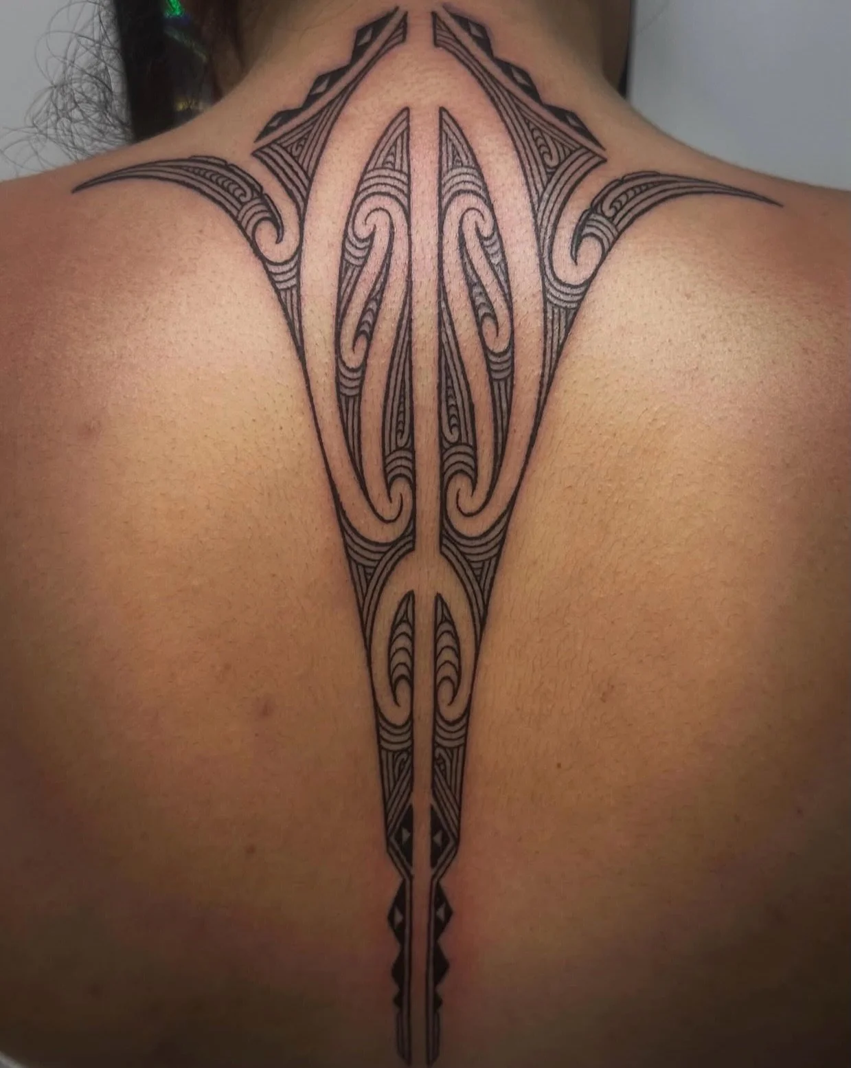 Stunning back tāmoko by @mokokahurangi 

Whitu has time available for custom work and heaps flash available! Head to his page to have a look

info@sunsettattoo.co.nz
www.sunsettattoo.co.nz

#sunsettattoonz #aucklandtattoo #tamoko #moko #maoriart