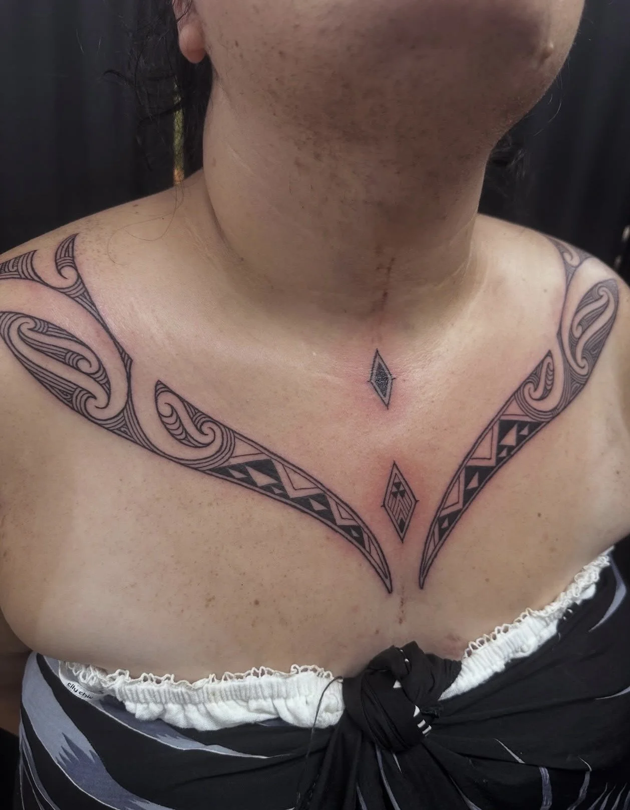 maori-ta-moko-chest-tattoo-auckland-sunset-tattoo.jpg
