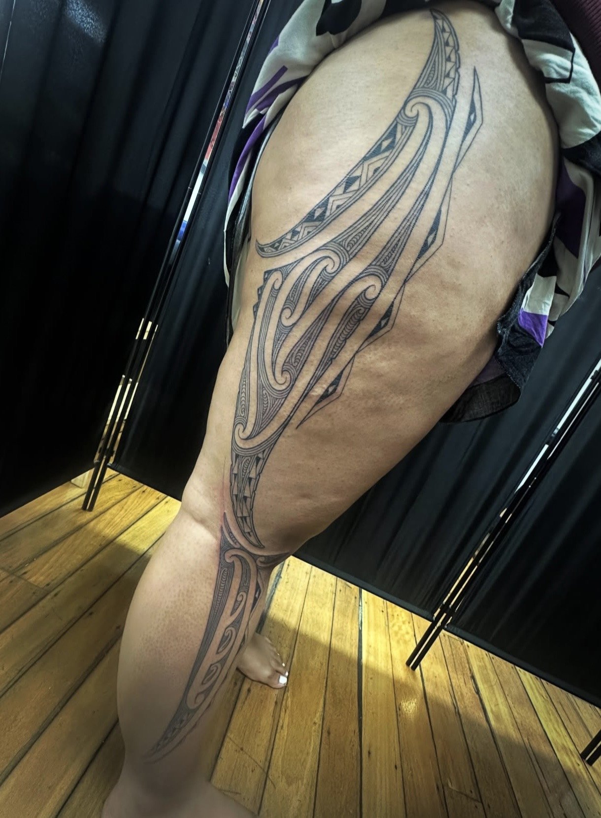 maori-ta-moko-leg-tattoo-auckland-sunset-tattoo.jpg