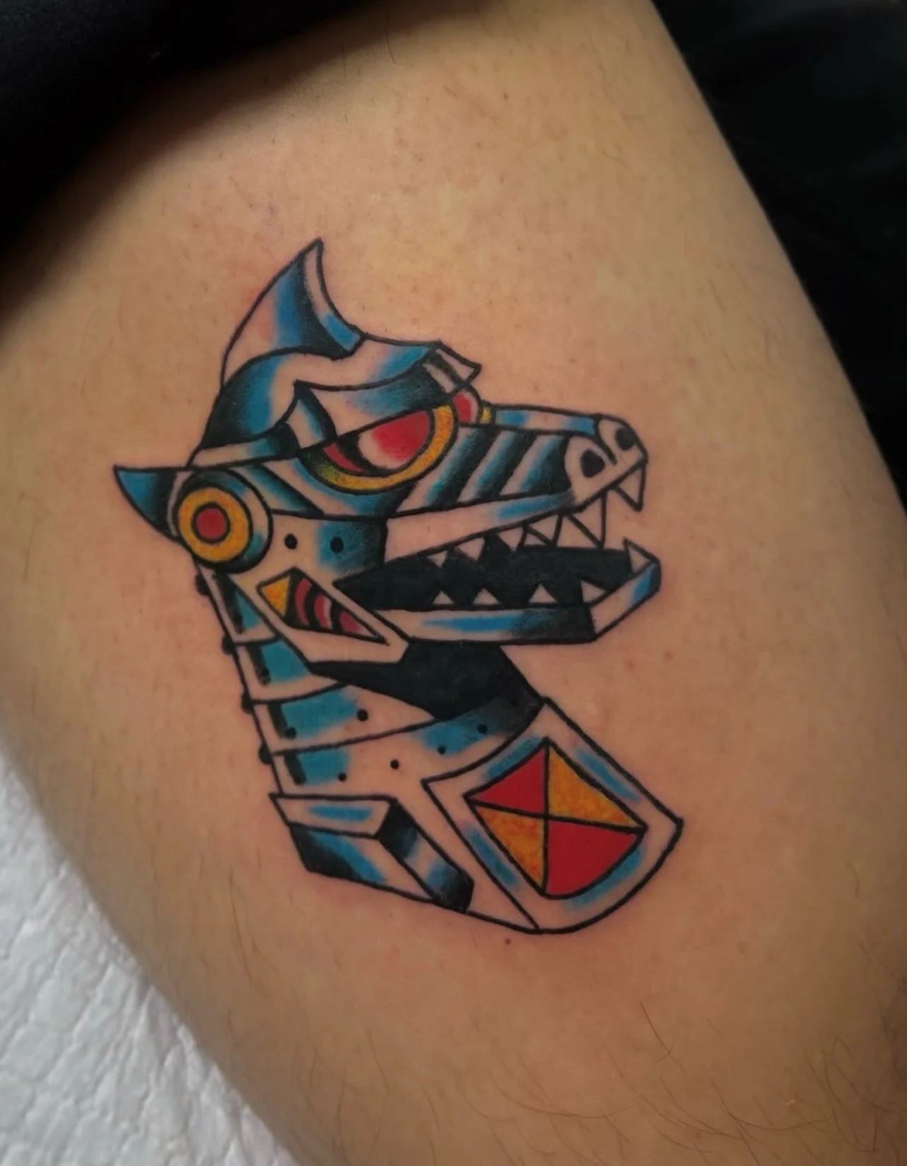 Mechagodzilla from Carpe&rsquo;s flash! 

To book with @carpe_tattoo you can message him or get in touch with us:

info@sunsettattoo.co.nz
www.sunsettattoo.co.nz

#sunsettattoonz #aucklandtattoo #mechagodzilla #godzillatattoo #flashtattoo
