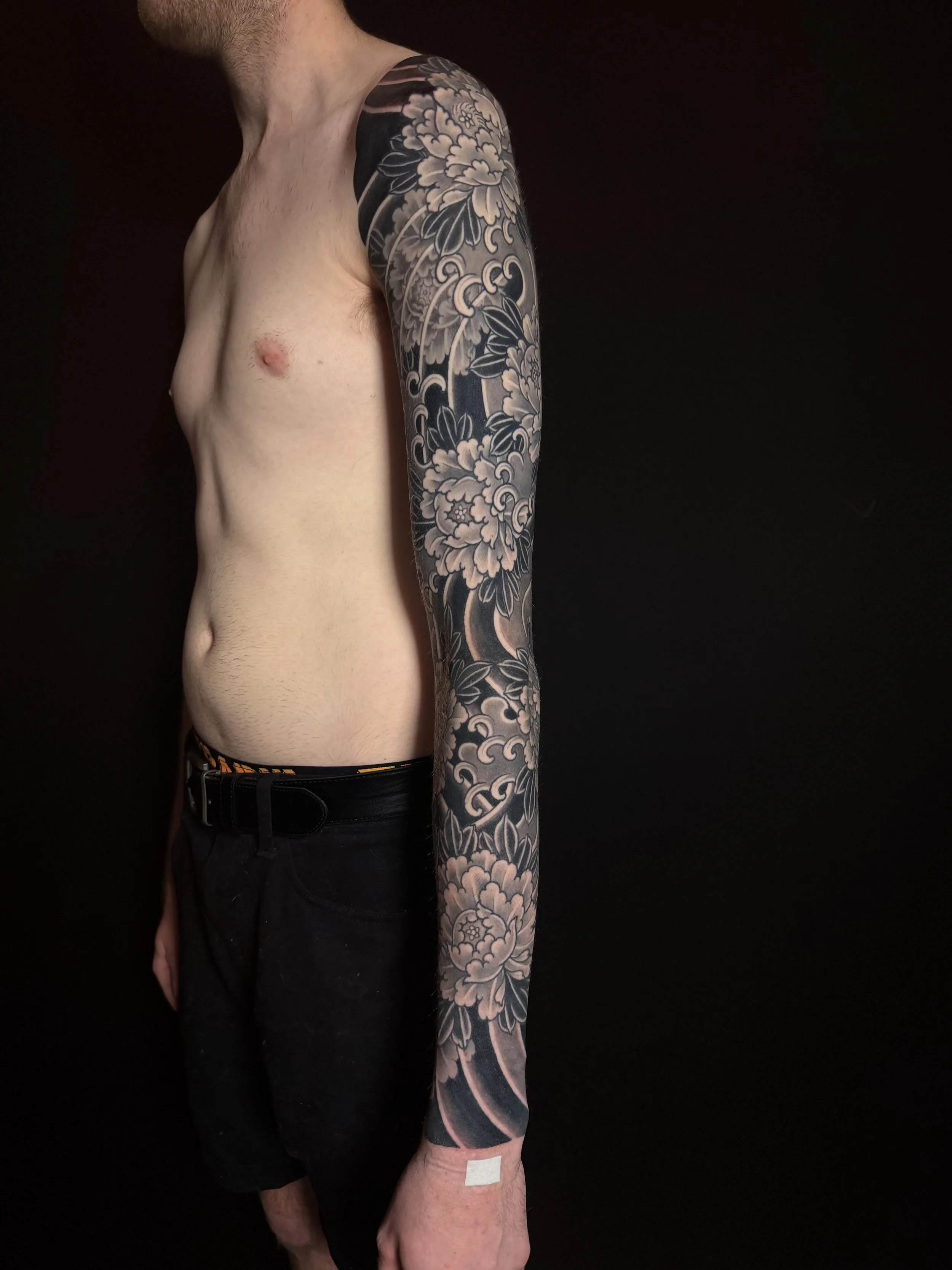 black and grey japanese tattoo - sunset tattoo auckland new zealand.jpeg